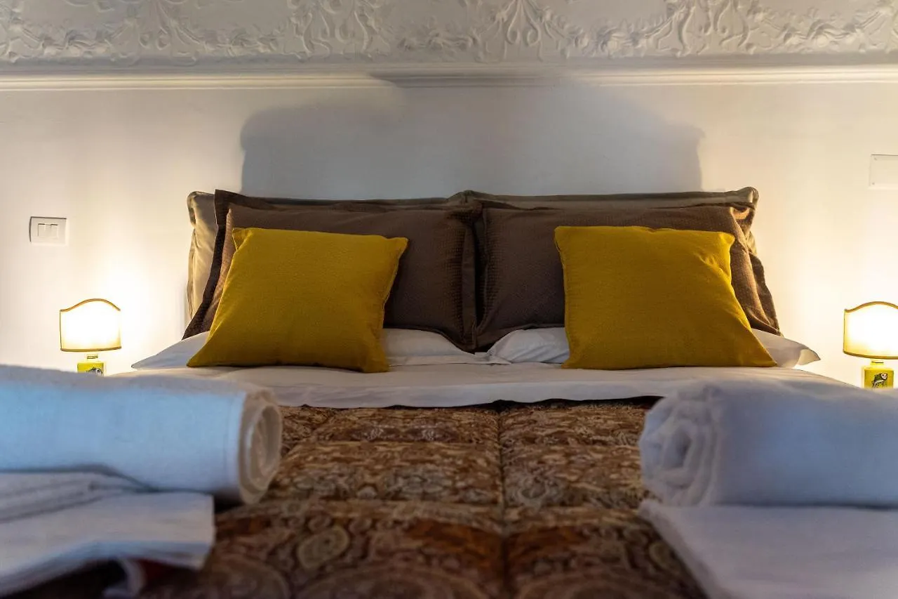 Casa Antica Pizzofalcone Naples Holiday home